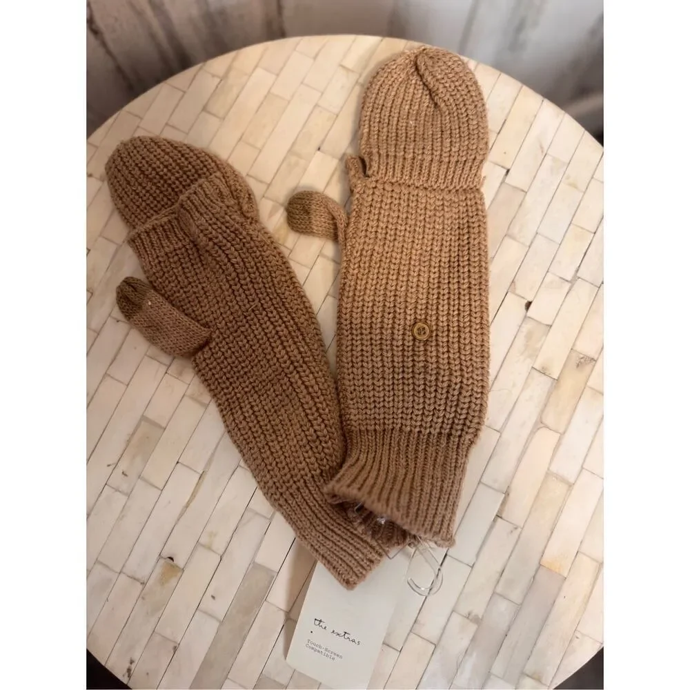 Woman’s mittens